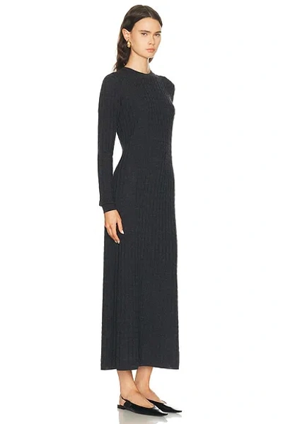 Totême Long-sleeve Slouch Waist Viscose Dress In Black