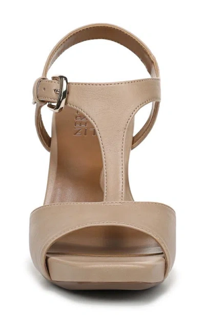 Naturalizer Marlowe T-strap Sandal In Brown