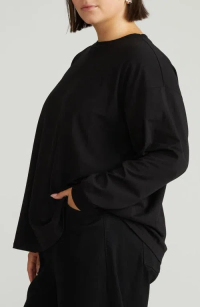 Universal Standard Drop Shoulder Top In Black
