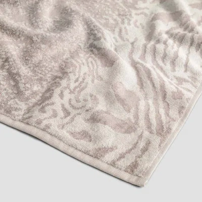 Togas Eamonn Towel In Pink