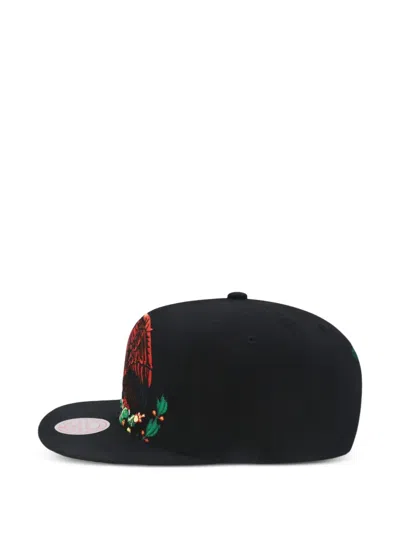 Mitchell & Ness Cropped Eagle Cap In Black