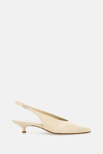 Aeyde Slingback Pointed Toe Kitten Pumps In Natural