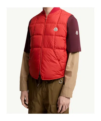 Moncler Elberton Tech Square-quilted Down Vest In Red
