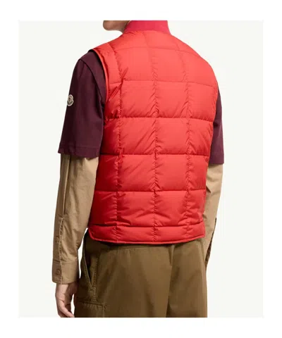 Moncler Elberton Tech Square-quilted Down Vest In Red