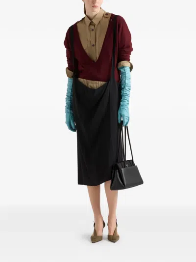 Prada Pullover Aus Kaschmir Mit V-ausschnitt In Red