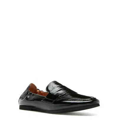 La Canadienne Kitson Crushed Leather Loafer In Neutral