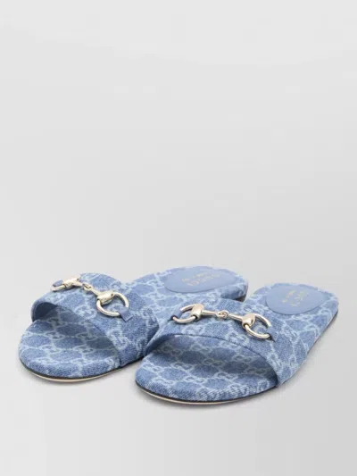 Gucci Flat Sandals Open Toe Patterned Fabric Hardware In Blue