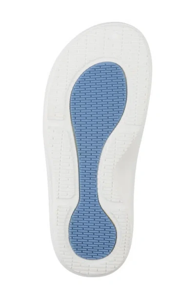 Cliffs By White Mountain Rip Foam Slide Sandal In White