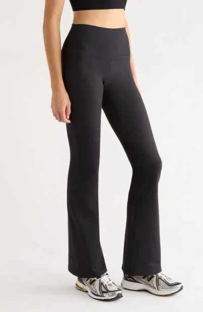 Zella Thrive Rib Bootcut Pants In Black