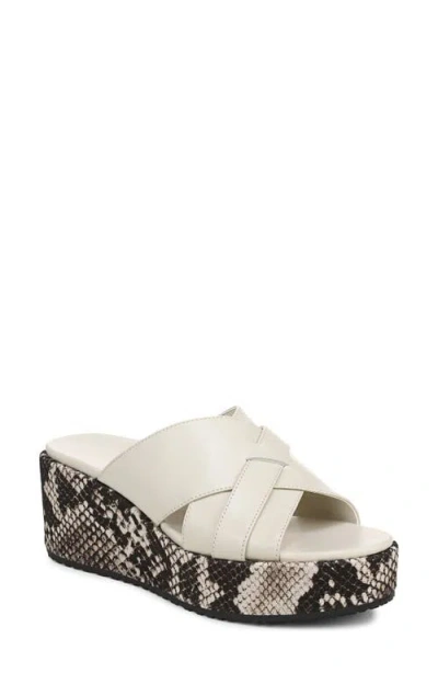 Vionic Dawn Wedge Sandal In White