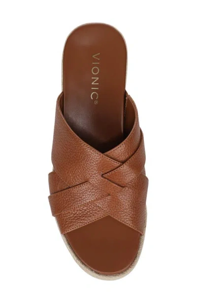 Vionic Dawn Sandal In Brown
