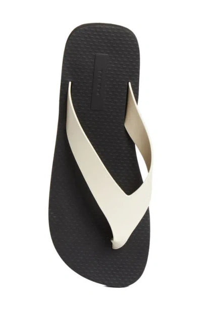 The Row Dune Classic Leather Thong Sandals In Black