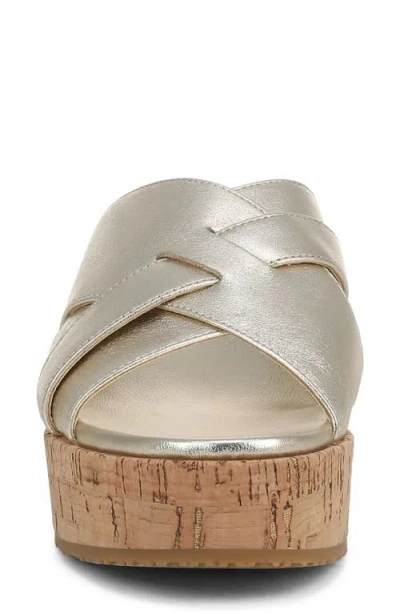 Vionic Dawn Sandal In Gold