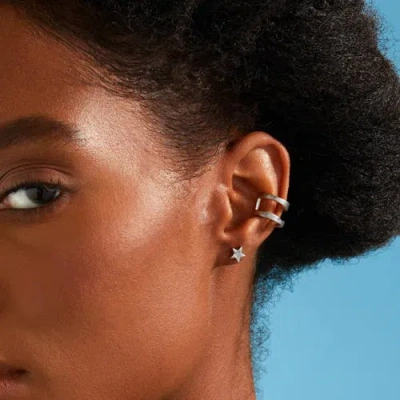 7879 Star Stud Earrings In Silver