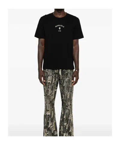 Mm6 Maison Margiela Signature Embroidered Logo Graphic T-shirt In Black