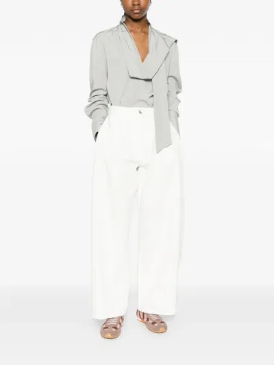 System Button-fastening Pleated Jeans In White