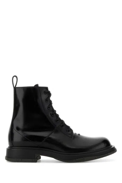 Gucci Leather Ankle Boots Chunky Sole Pull Tab In Black