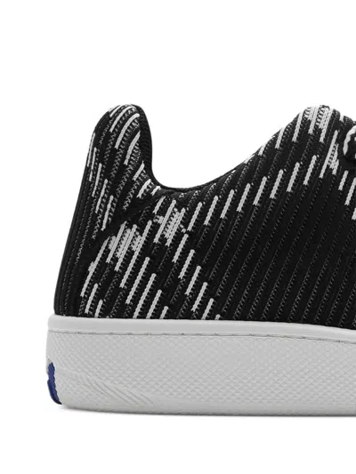Burberry Check-patterned Low-top Sneakers In Black
