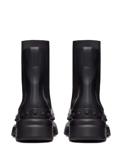 Valentino Garavani  Beatle Rockstud 55 Leather Chelsea Boots In Black