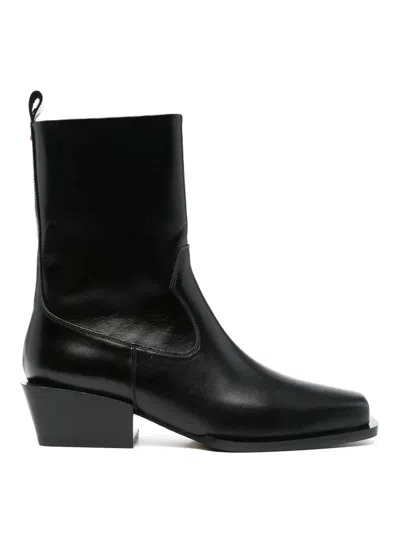 Aeyde Bill Leather Ankle Boots In Black