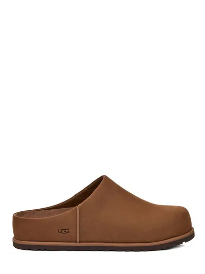 Ugg Otzo Clogs In Brown