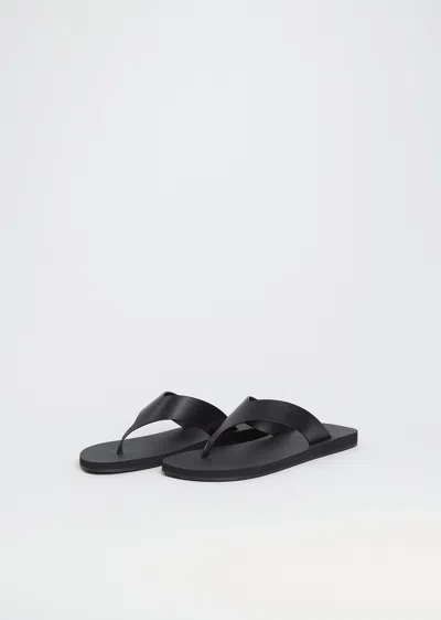 The Row Dune Classic Ginza Leather Flip Flops In Black