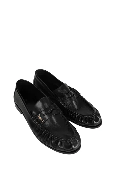 Saint Laurent Le Loafer Loafers In Polished Wrinkled Leather In Black