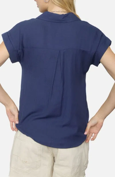 Blu Pepper Half Button Shirt In Blue