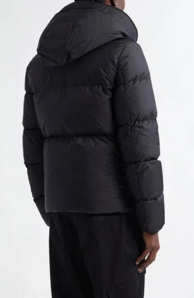 Moncler Montcla Water Repellent Short Hooded Down Jacket In Black