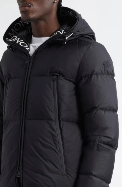Moncler Montcla Water Repellent Short Hooded Down Jacket In Black