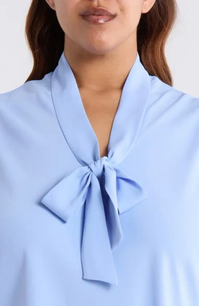 Kasper Sleeveless Tie Front Top In Blue
