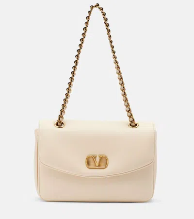 Valentino Garavani  Garavani Djuna Medium Chain Bag In Nappa Leather Woman Butter Uni In Neutral