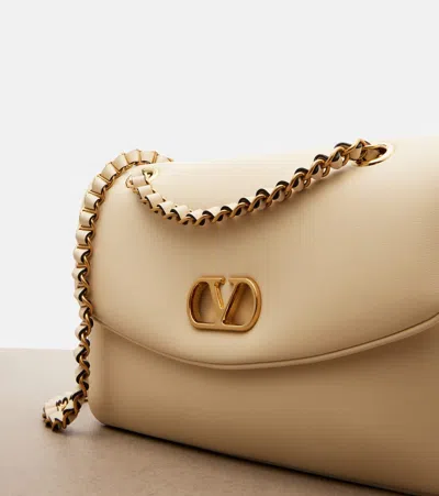 Valentino Garavani  Garavani Djuna Medium Chain Bag In Nappa Leather Woman Butter Uni In Neutral