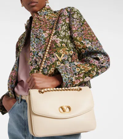 Valentino Garavani  Garavani Djuna Medium Chain Bag In Nappa Leather Woman Butter Uni In Neutral