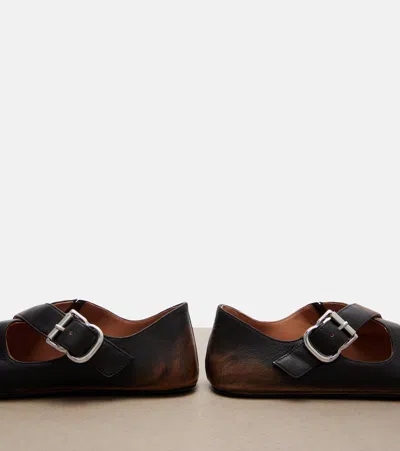 Alaïa Ld-finished Leather Criss-crossed Ballerinas In Brown