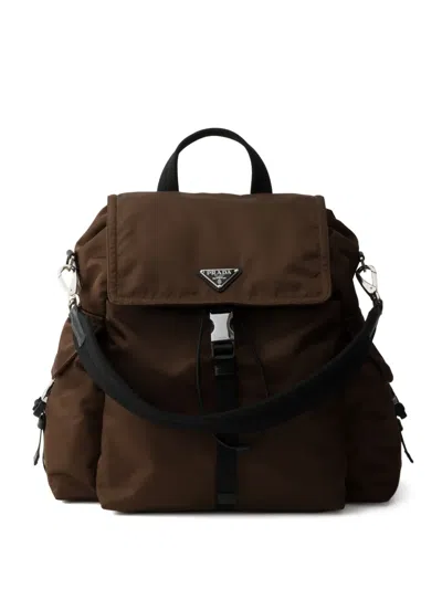 Prada Explore Rucksack Aus Re-nylon Und Leder In Brown