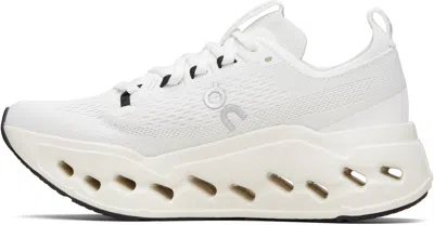 On Cloudsurfer Max Trainers In White