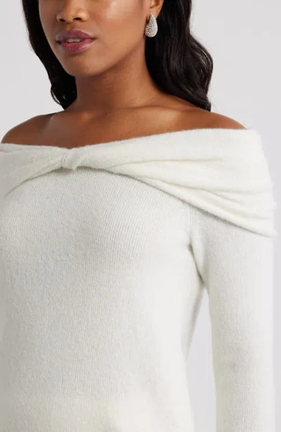 Open Edit Twisted Collar Sweater In White