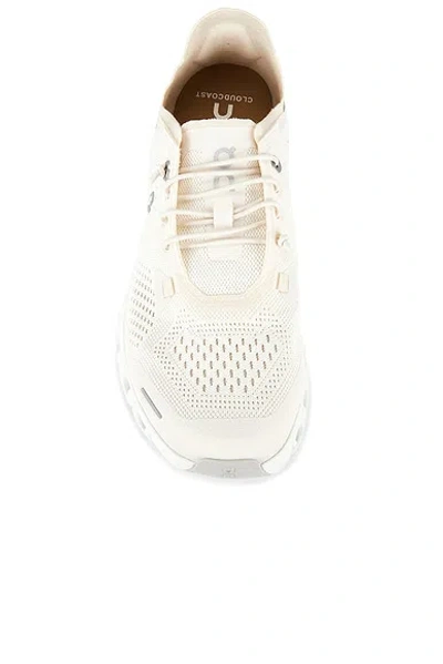 On Cloud 6 Coast Sneaker In White