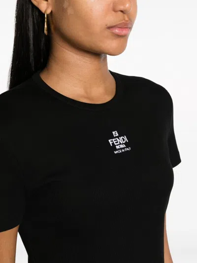 Fendi Women T-shirt A Coste Cropped Con Dettaglio Logo In Cotone Stretch Nero Donna In Black