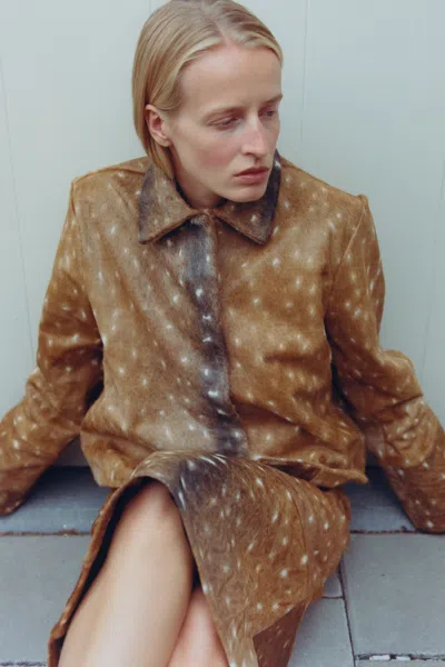 St Agni Fawn Minimal Patterned Leather Jacket In Brown