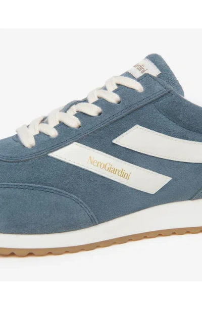 Nerogiardini Low Top Retro Sneaker In Blue