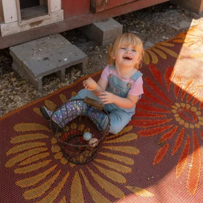 Mad Mats Daisy Rug