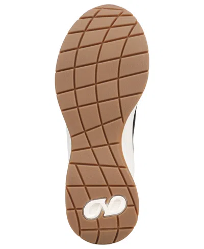 Naturalizer Perforated Sneaker In Black