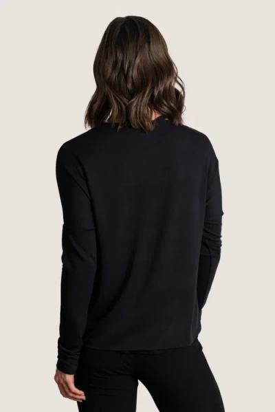 Jjwinks Essential Pullover In Black