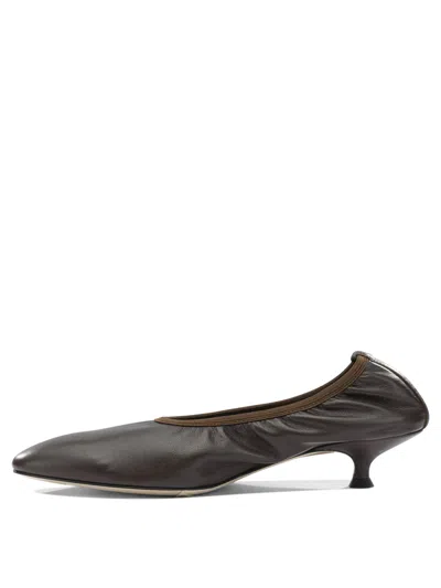 Aeyde Hermia Pumps 35mm Leather Kitten Heel In Brown