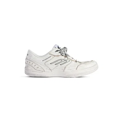Balenciaga Women Hamptons Worn-out Leather Low-top Sneakers In Neutral