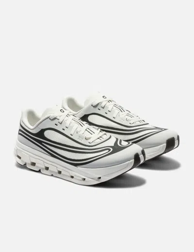 On Cloudflow 5 Ad In White