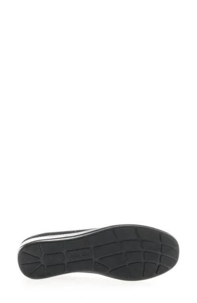 Propét Yen Mesh Flat In Black