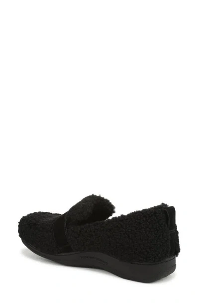 Vionic Imogen Faux Shearling Clog In Black